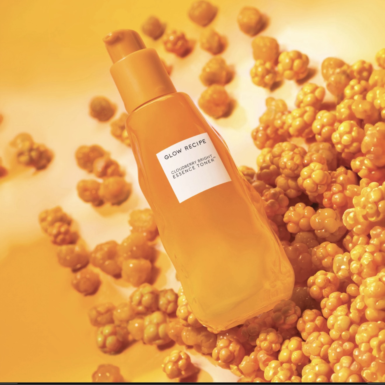 GLOW RECIPE CLOUDBERRY BRIGHT ESSENCE TONER - Image 1
