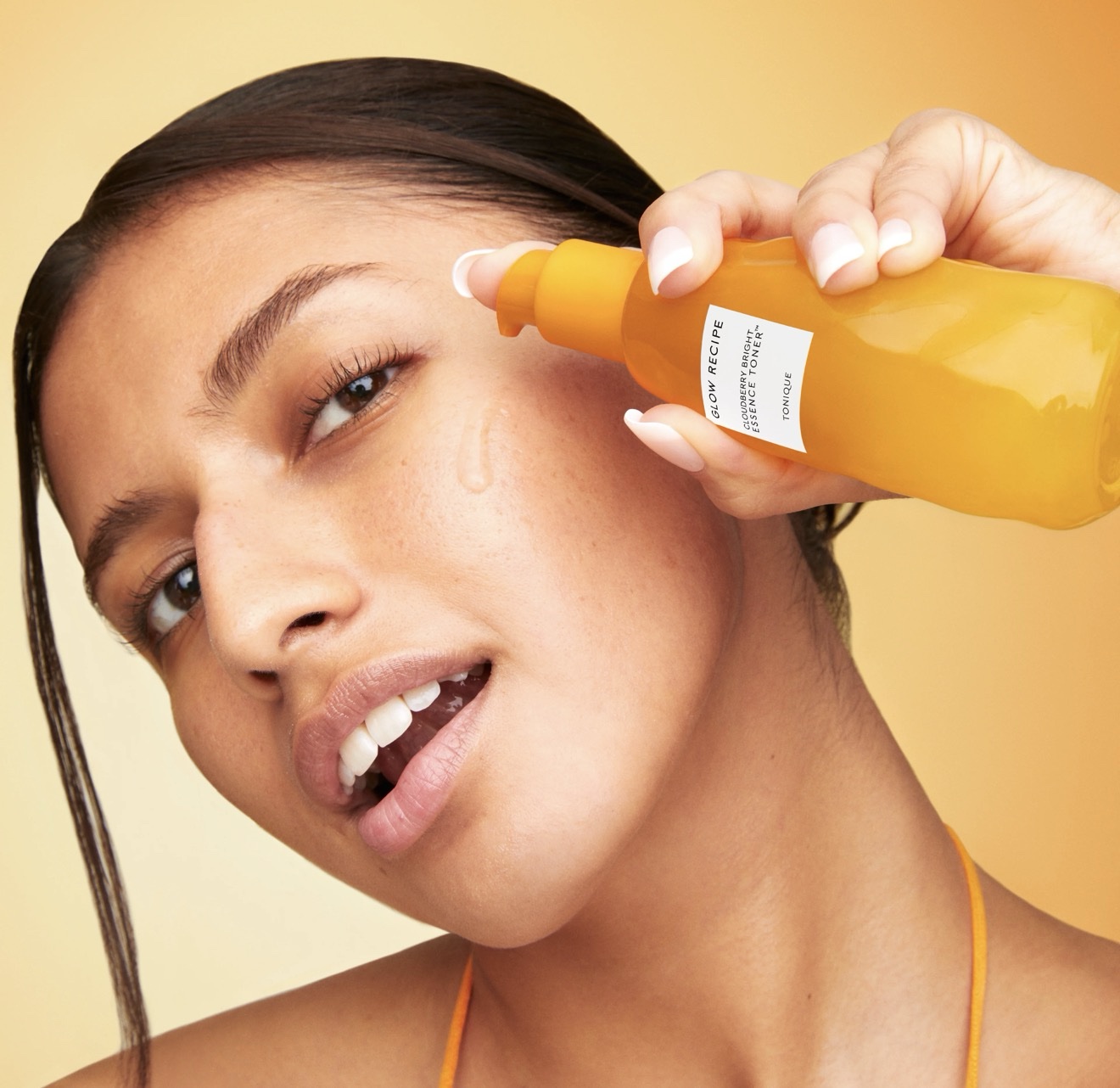 GLOW RECIPE CLOUDBERRY BRIGHT ESSENCE TONER - Image 2